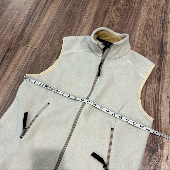 Patagonia Synchilla Cream Fleece Vest - Picture 7 of 8